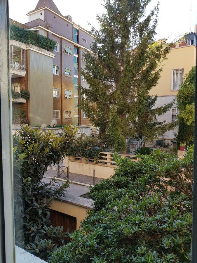 Appartamento Luminoso Con Vista Su Villa Ada Roma Ngoại thất bức ảnh